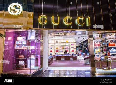 gucci store las vegas strip.